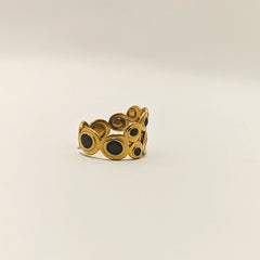 Noir Embrace Ring - Ronak e Mehfil