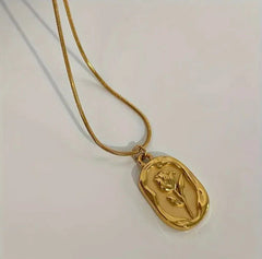 Rosá Engraved Vintage Pendant - Ronak e Mehfil