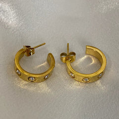 18K Gold Hoop Style Diamond Earrings - Ronak e Mehfil