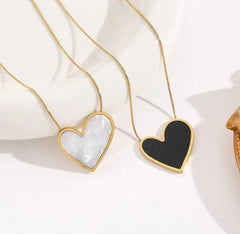 Eternal Hearts Pendant - Ronak e Mehfil