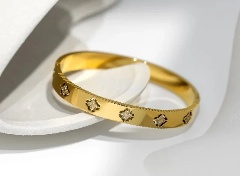 Hollow Four Leaf Clover Rhinestone Bangle - Ronak e Mehfil